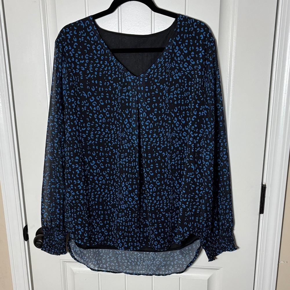 Amazon Blue and Black Patterned Blouse